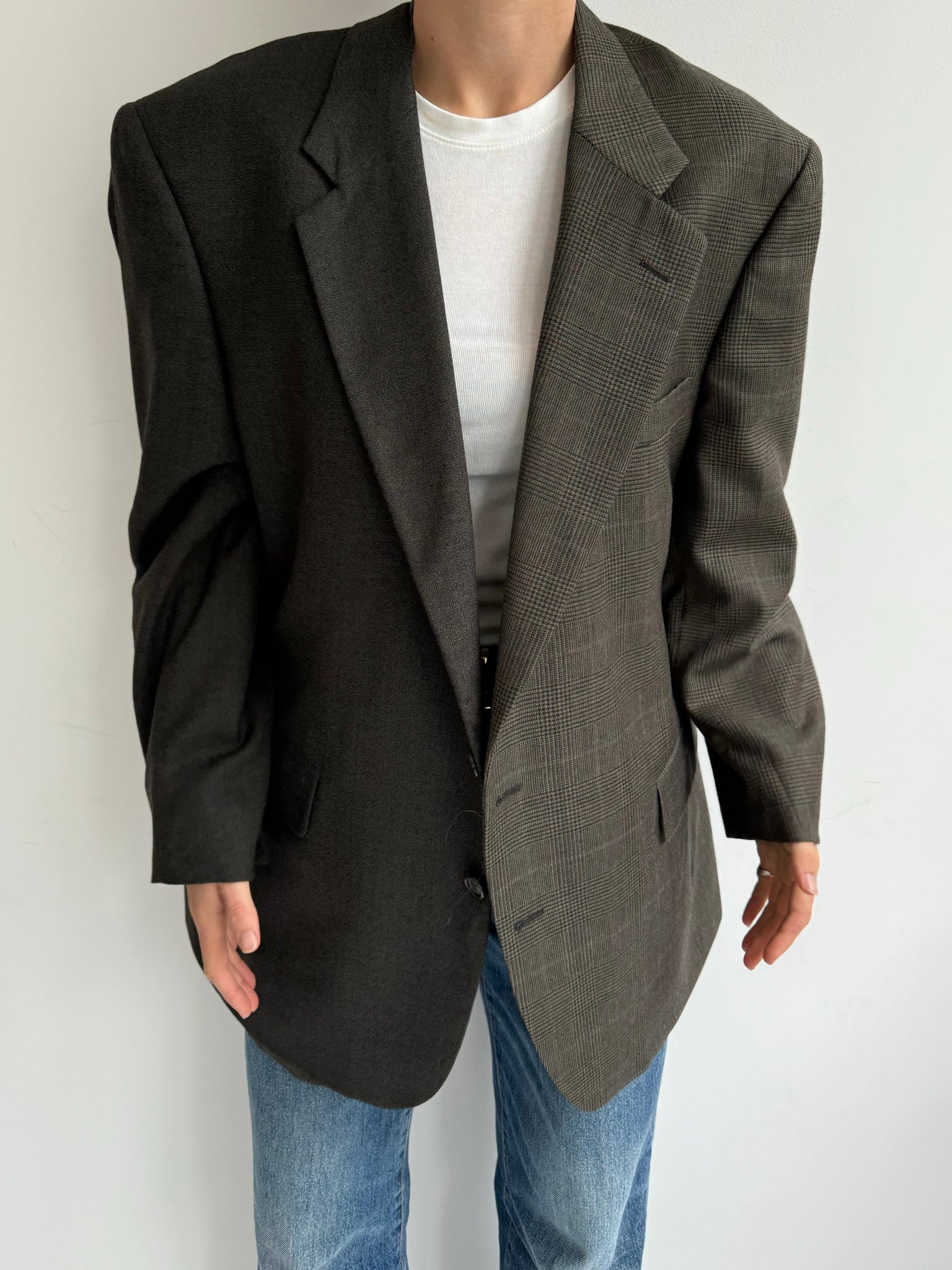 Dark green toned contrasted blazer