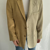 Yellow toned contrasted blazer