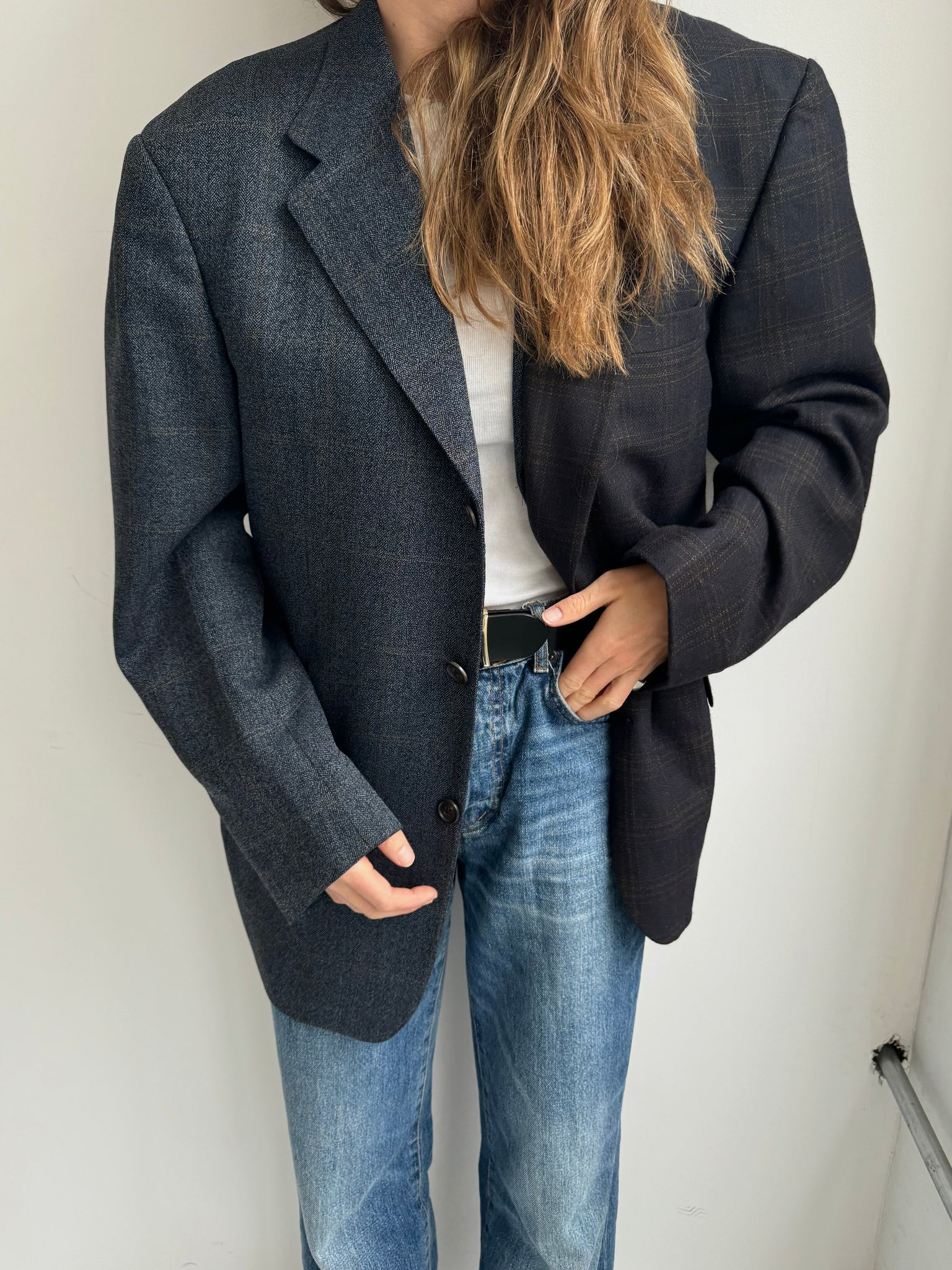 Blue toned contrasted blazer