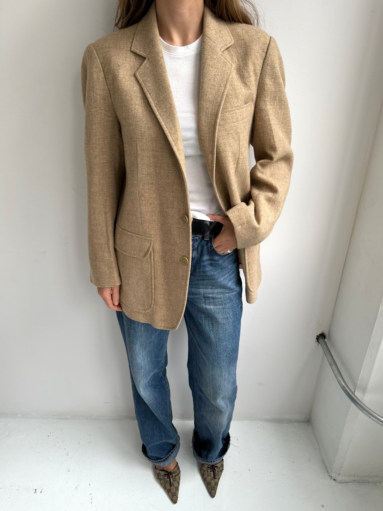 Beige wool blazer