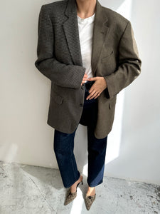 Warm grey pattern contrasted blazer